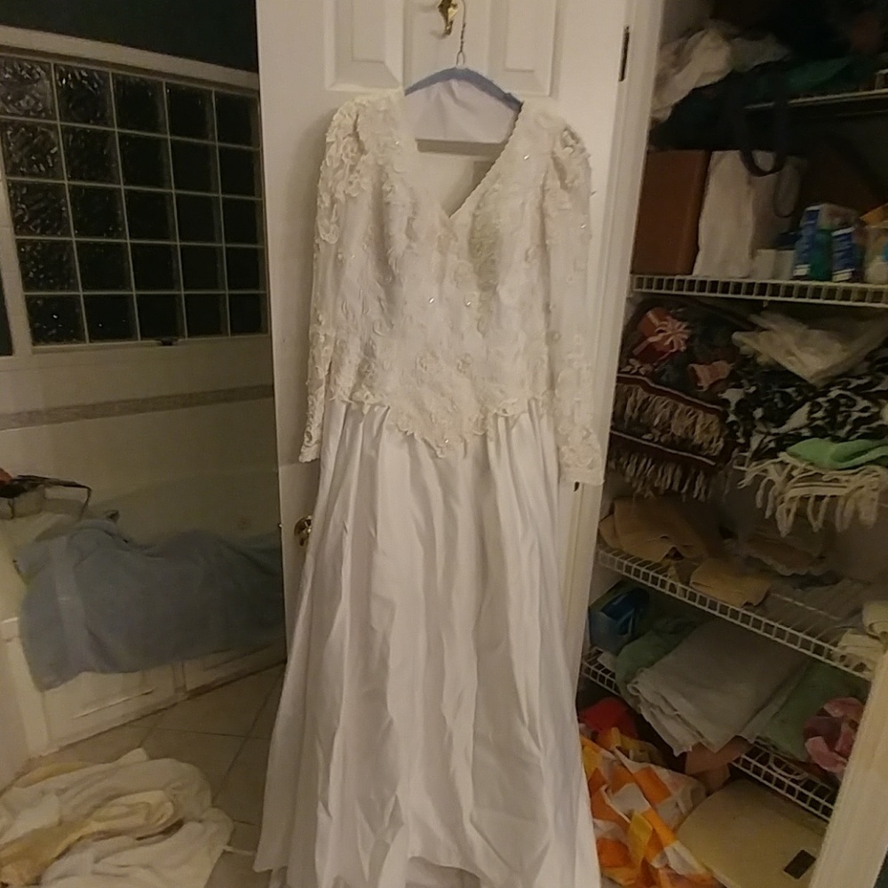 Wedding dress
